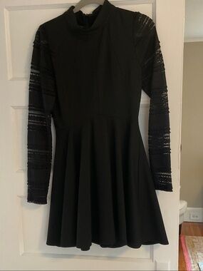 Women's Junior Black Long-Sleeve Fit-and-Flare Dress S